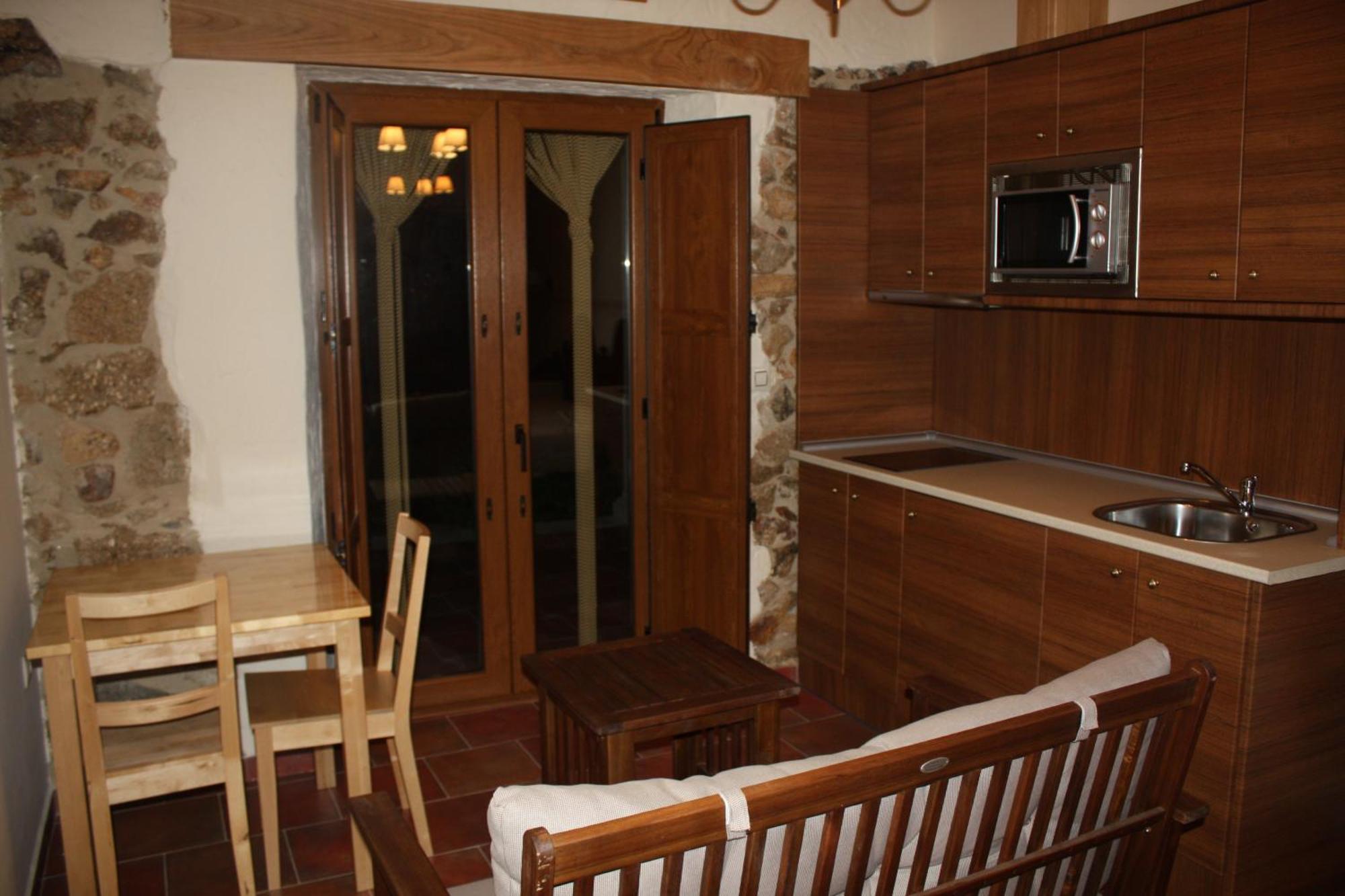 Apartamentos El Jardin Del Poeta Guijo de Granadilla Екстериор снимка