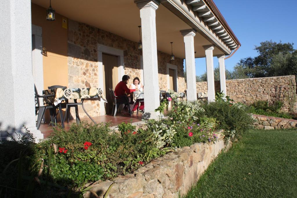 Apartamentos El Jardin Del Poeta Guijo de Granadilla Стая снимка