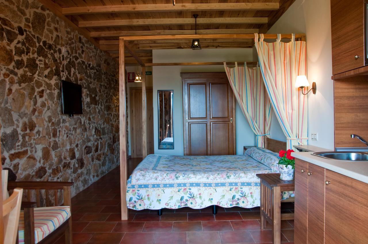 Apartamentos El Jardin Del Poeta Guijo de Granadilla Екстериор снимка